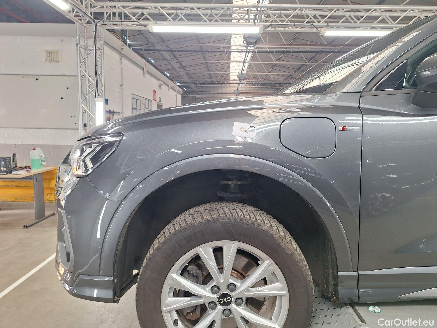  Audi  Q3 Audi,  '18 PHEV, Audi  45 TFSI e S tronic S Line 5d #48