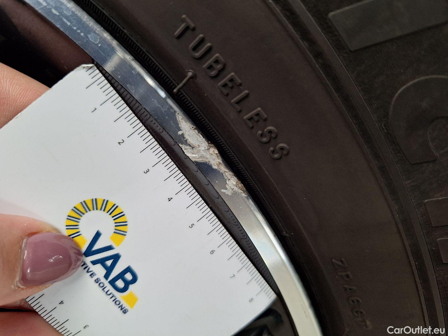  Peugeot  3008 Peugeot,  FL'20, Peugeot  1.5 BlueHDi 96kW S&S EAT8 Allure Pack #32