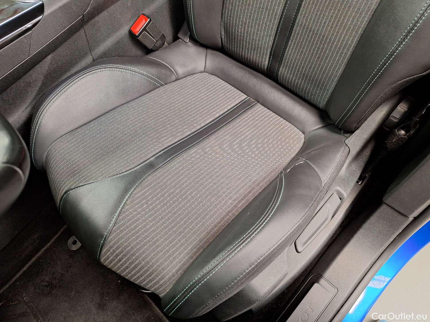  Peugeot  3008 Peugeot,  FL'20, Peugeot  1.5 BlueHDi 96kW S&S EAT8 Allure Pack #16