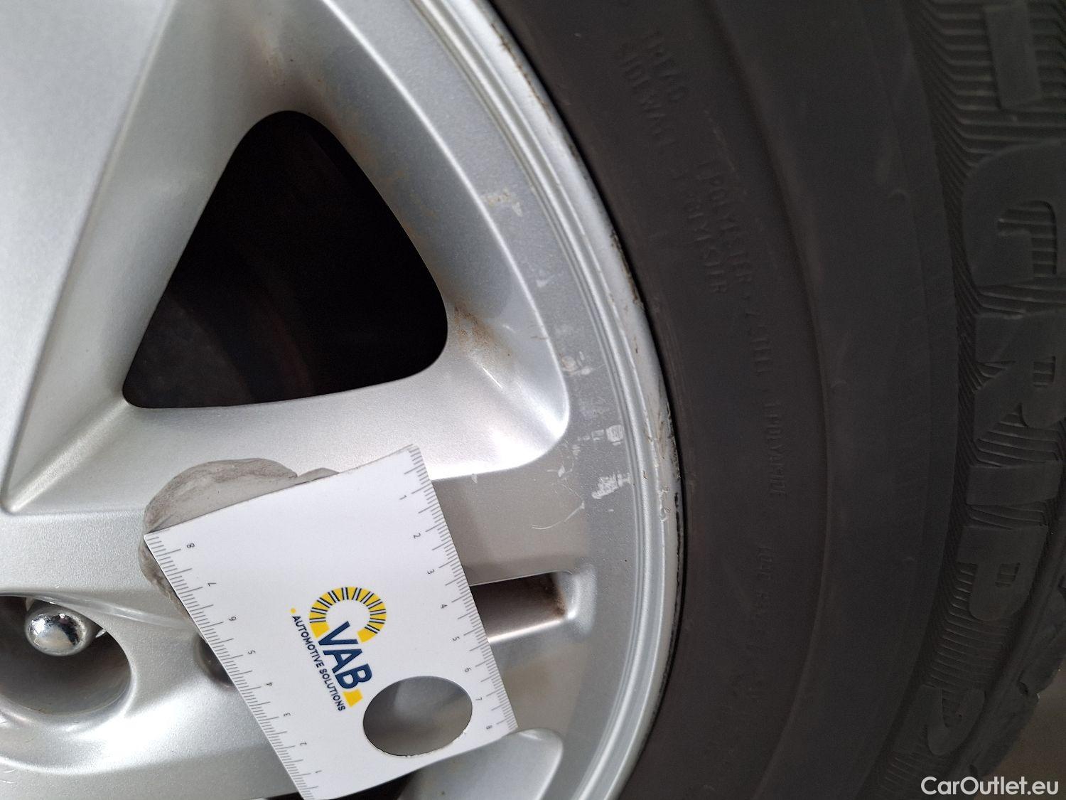  Hyundai  H-1 Hyundai, , Hyundai  People 2.5 CRDi 100kW Executive 5d #7