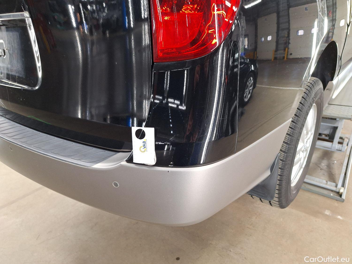  Hyundai  H-1 Hyundai, , Hyundai  People 2.5 CRDi 100kW Executive 5d #30