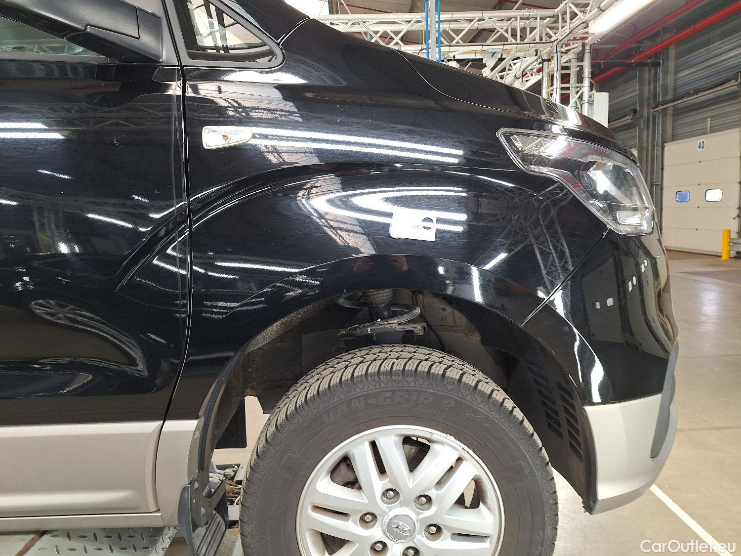  Hyundai  H-1 Hyundai, , Hyundai  People 2.5 CRDi 100kW Executive 5d #19