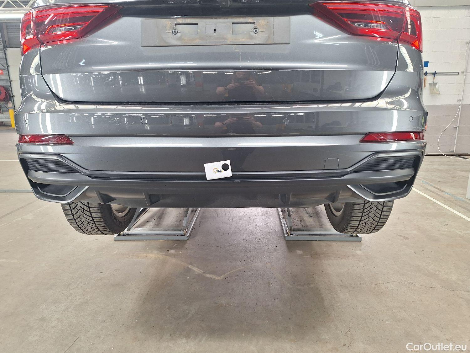  Audi  Q3 Audi,  '18 PHEV, Audi  45 TFSI e S tronic S Line 5d #37