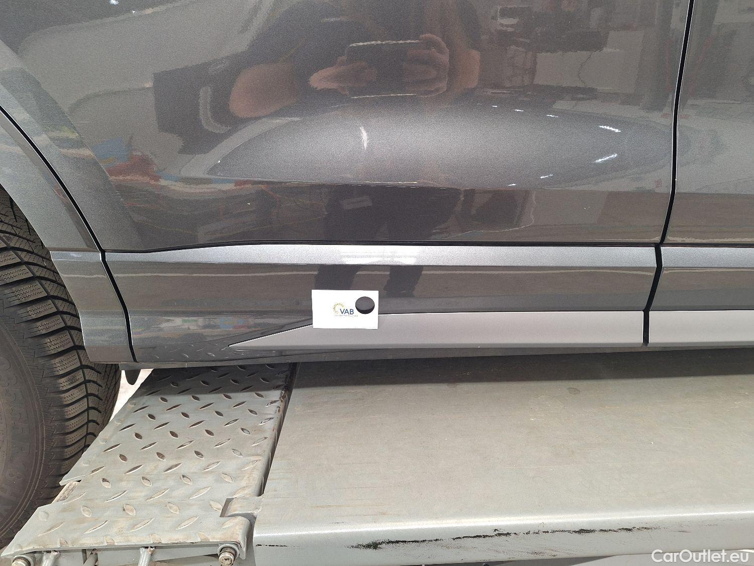  Audi  Q3 Audi,  '18 PHEV, Audi  45 TFSI e S tronic S Line 5d #24