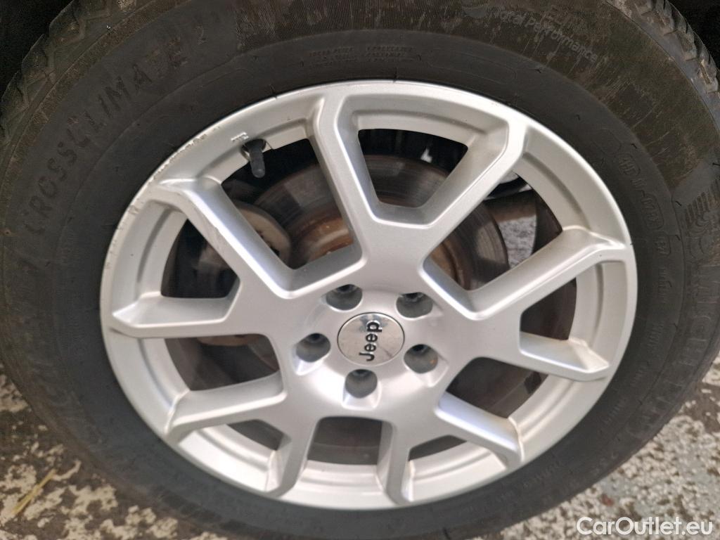  Jeep  Patriot JEEP Renegade / 2018 / 5P / SUV 1.3 TURBO T4 190PS 4XE LIMITED #2