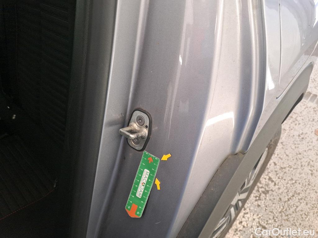  Peugeot  2008  Active Business 1.2 PureTech 100CV BVM6 E6d #9