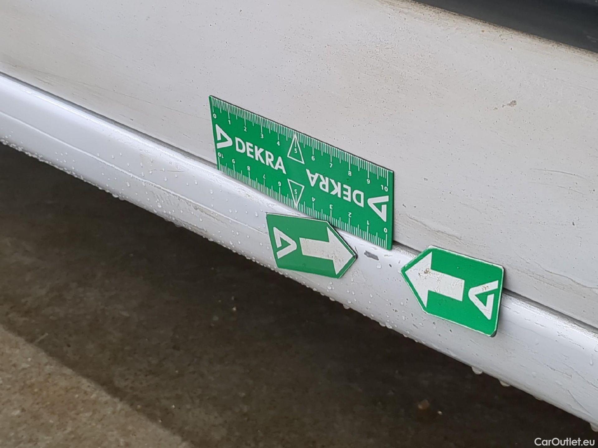  Toyota  Proace TOYOTA  City / 2019 / 4P / Fourgonnette 1.5 Medium 75 D-4D Business #17