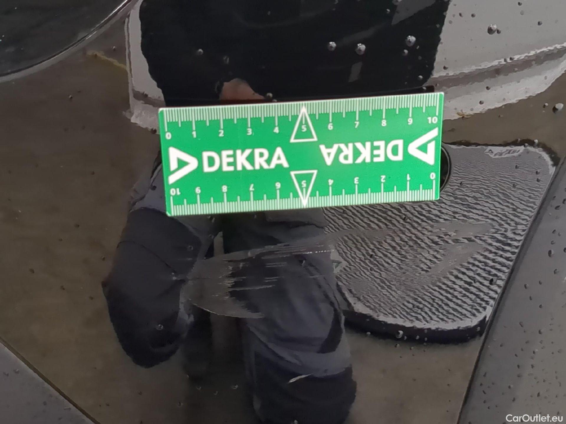  Citroen  C4 CITROEN  X / 2022 / 4P / Berline PureTech 130 S&S EAT8 Shine #5