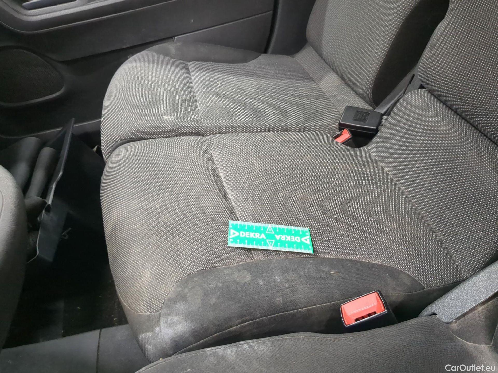  Toyota  Proace TOYOTA  City / 2019 / 4P / Fourgonnette 1.5 Medium 75 D-4D Business #6