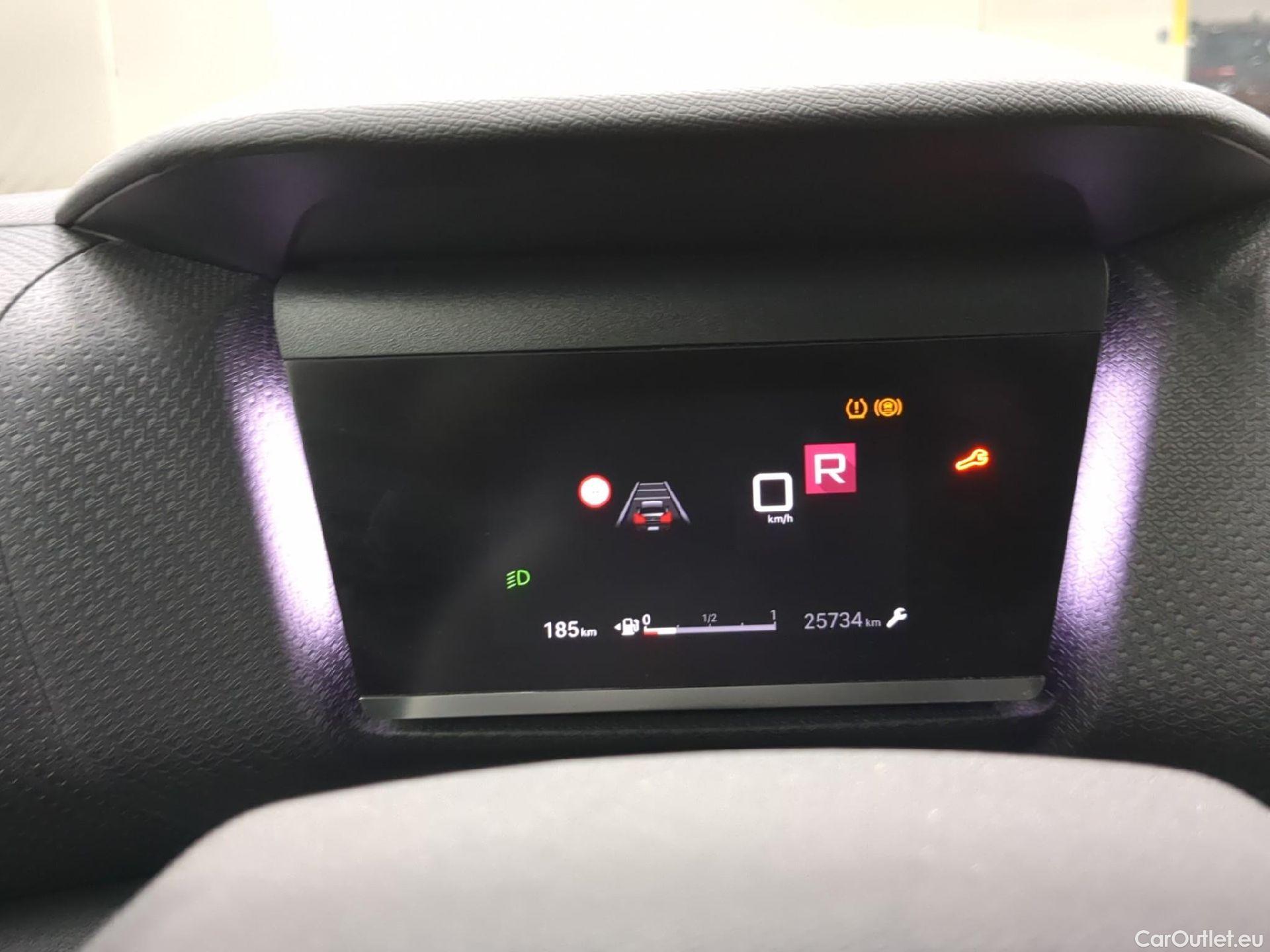  Citroen  C4 CITROEN  X / 2022 / 4P / Berline PureTech 130 S&S EAT8 Shine #1