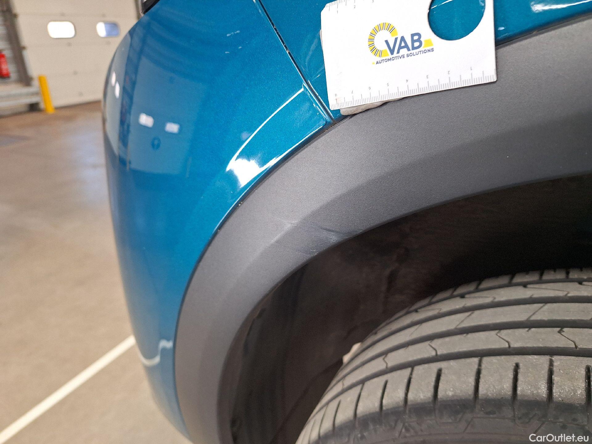  Citroen  DS3 DS,  CB '19, DS 3 Crossback PureTech 100 Manual Chic 5d #4