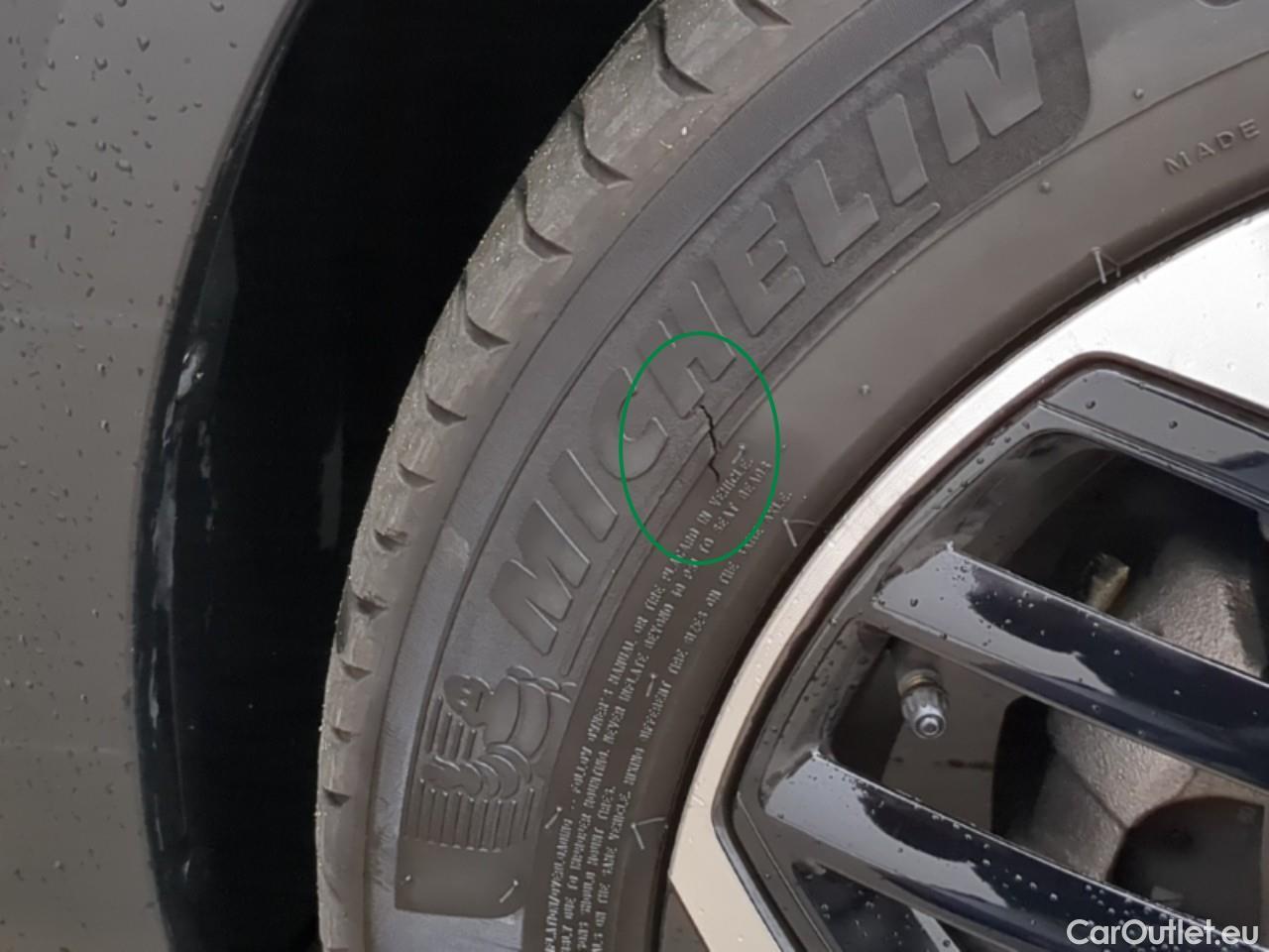  Citroen  C4 CITROEN  X / 2022 / 4P / Berline PureTech 130 S&S EAT8 Shine #3