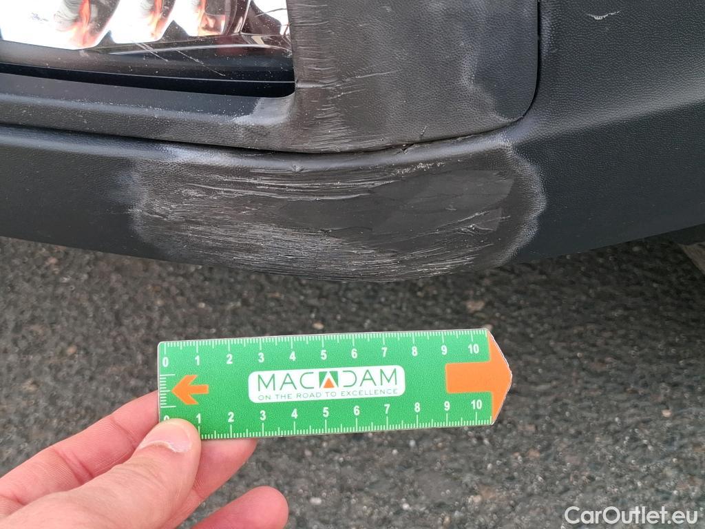  Volkswagen  Crafter  Fourgon Fourgon Business Line L3H3 FWD 35 2.0 TDI 175CV BVA8 E6d #9