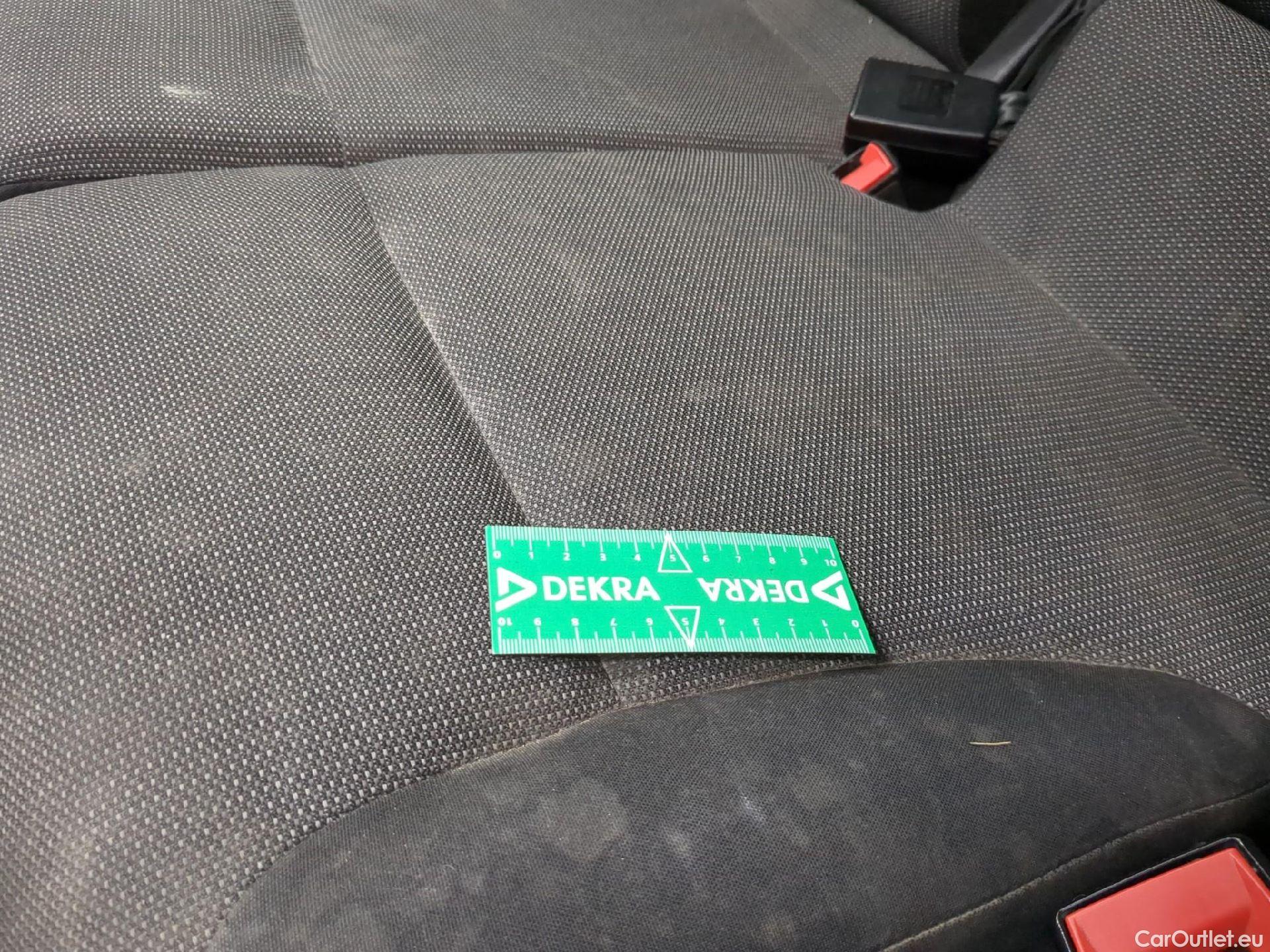  Toyota  Proace TOYOTA  City / 2019 / 4P / Fourgonnette 1.5 Medium 75 D-4D Business #7