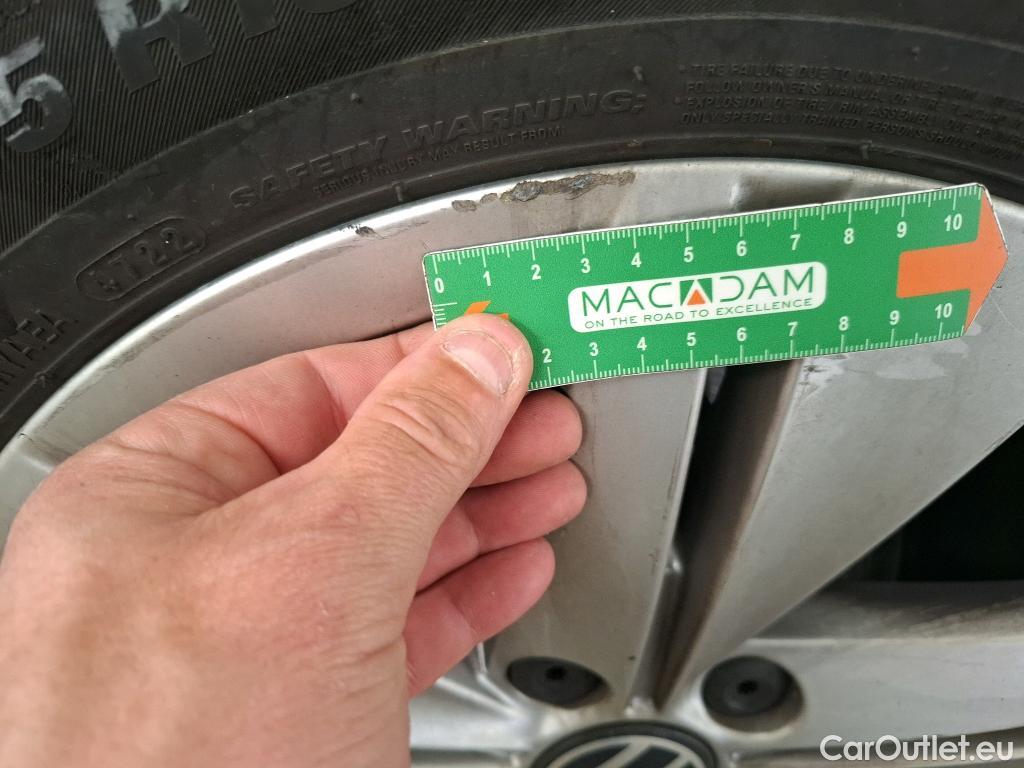  Volkswagen  Golf  VOLKSWAGEN / 2020 / 5P / Berline 2.0 TDI SCR 115 DSG7 Life Busi 1st #2