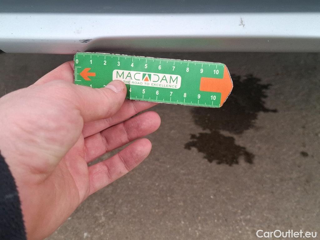  Bmw  X1 Série  sDrive 20i Lounge 2.0 190CV BVA7 E6 #9