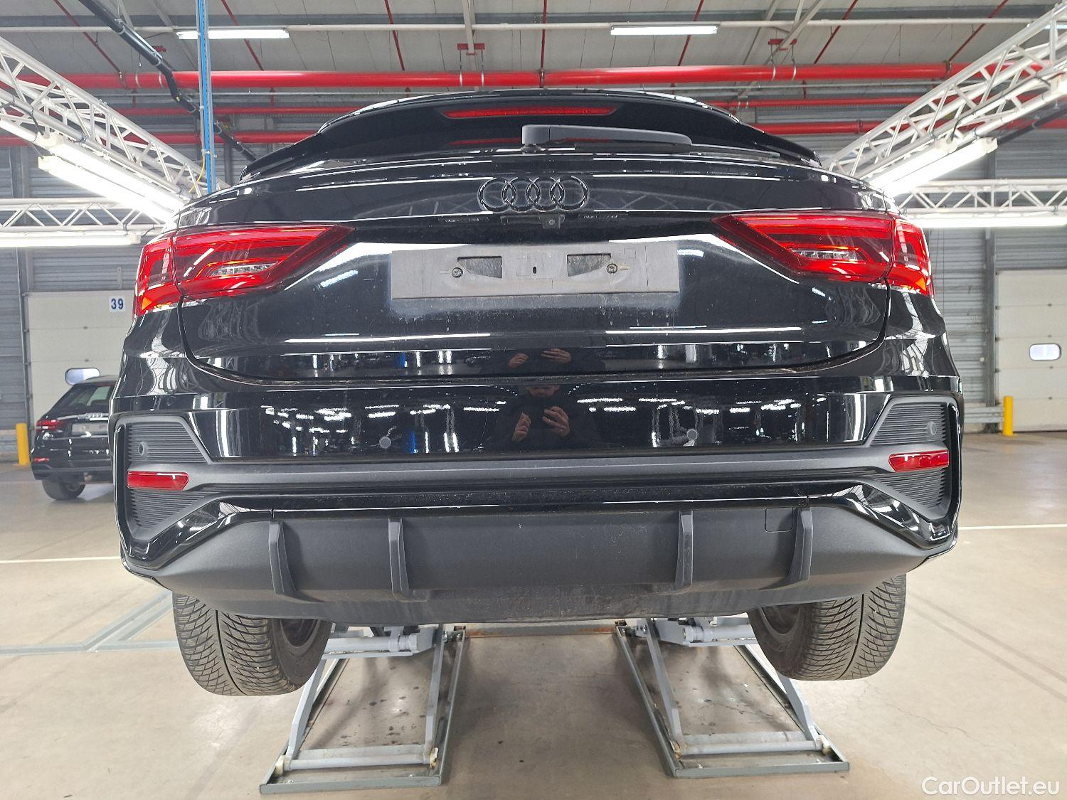  Audi  Q3 Audi,  SB '19 PHEV, Audi  Sportback 45 TFSI e S tronic S Line 5d #17