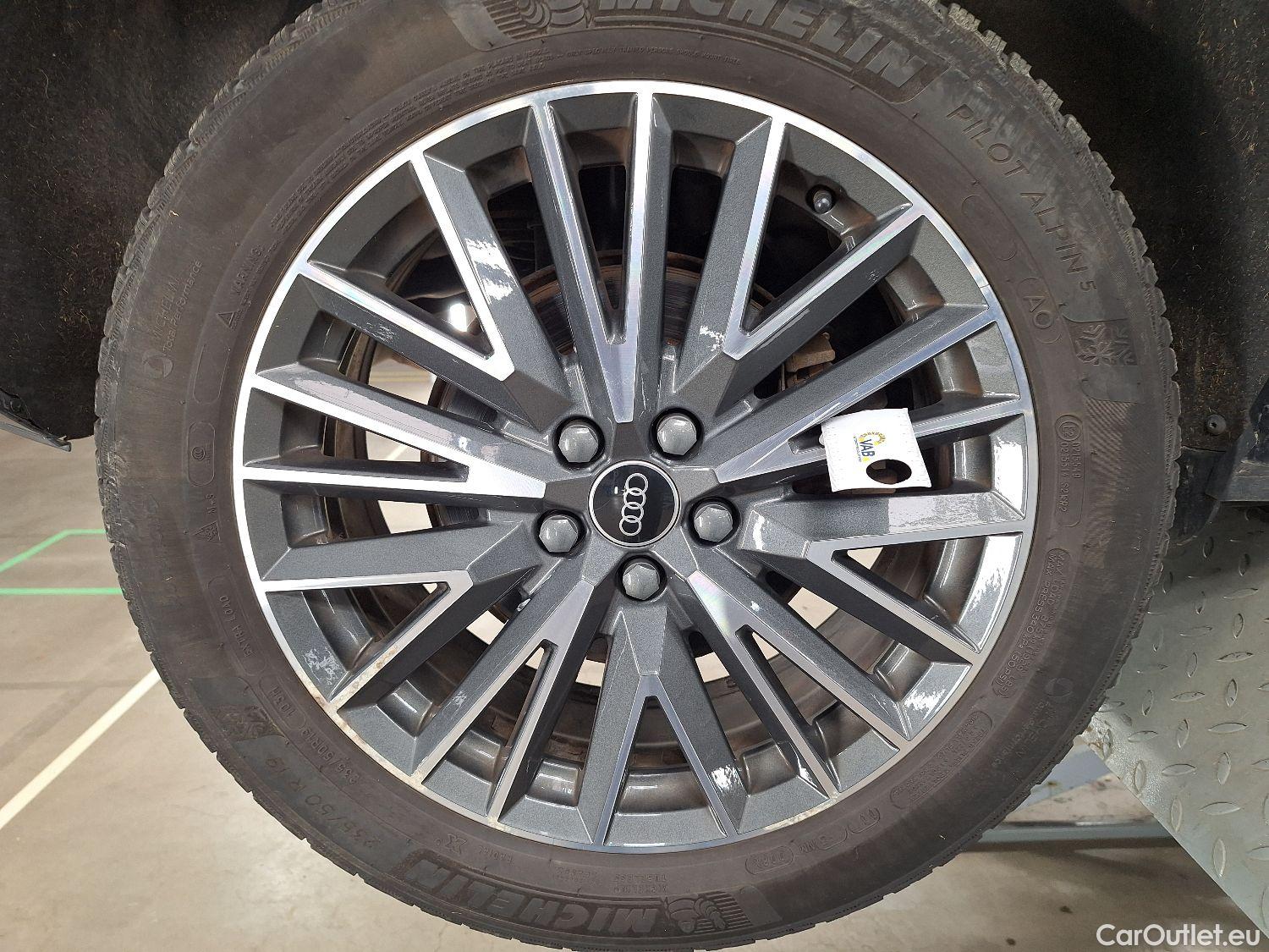  Audi  Q3 Audi,  SB '19 PHEV, Audi  Sportback 45 TFSI e S tronic S Line 5d #6