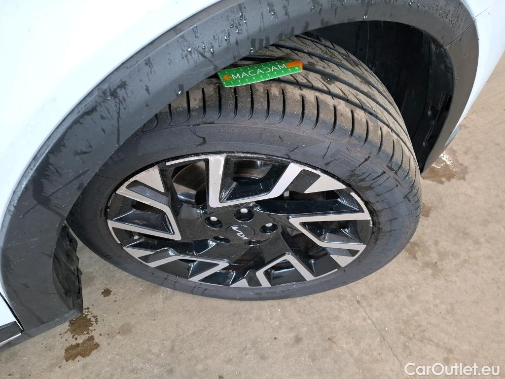  KIA  XCeed KIA  / 2022 / 5P / Crossover 1.6 GDI PHEV LOUNGE DCT6 #9