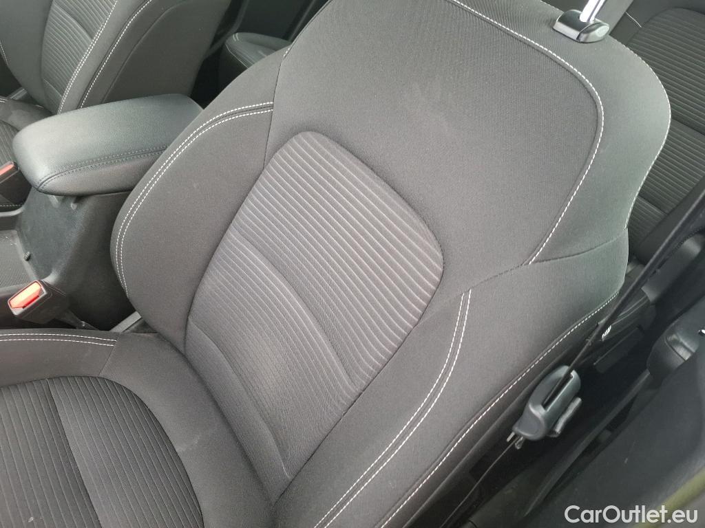  Ford  Kuga FORD  / 2019 / 5P / SUV 2.5 Dur 225 hybrid PHEV Pshift Titanium #29