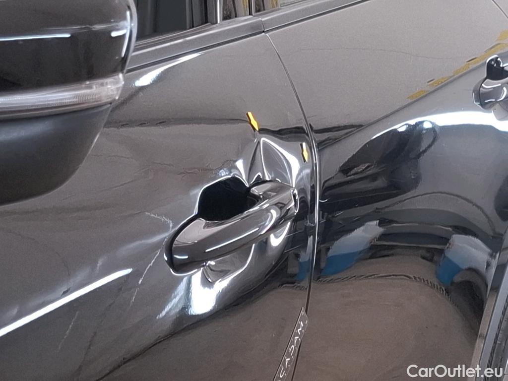  Ford  Kuga FORD  / 2019 / 5P / SUV 2.5 Dur 225 hybrid PHEV Pshift Titanium #2