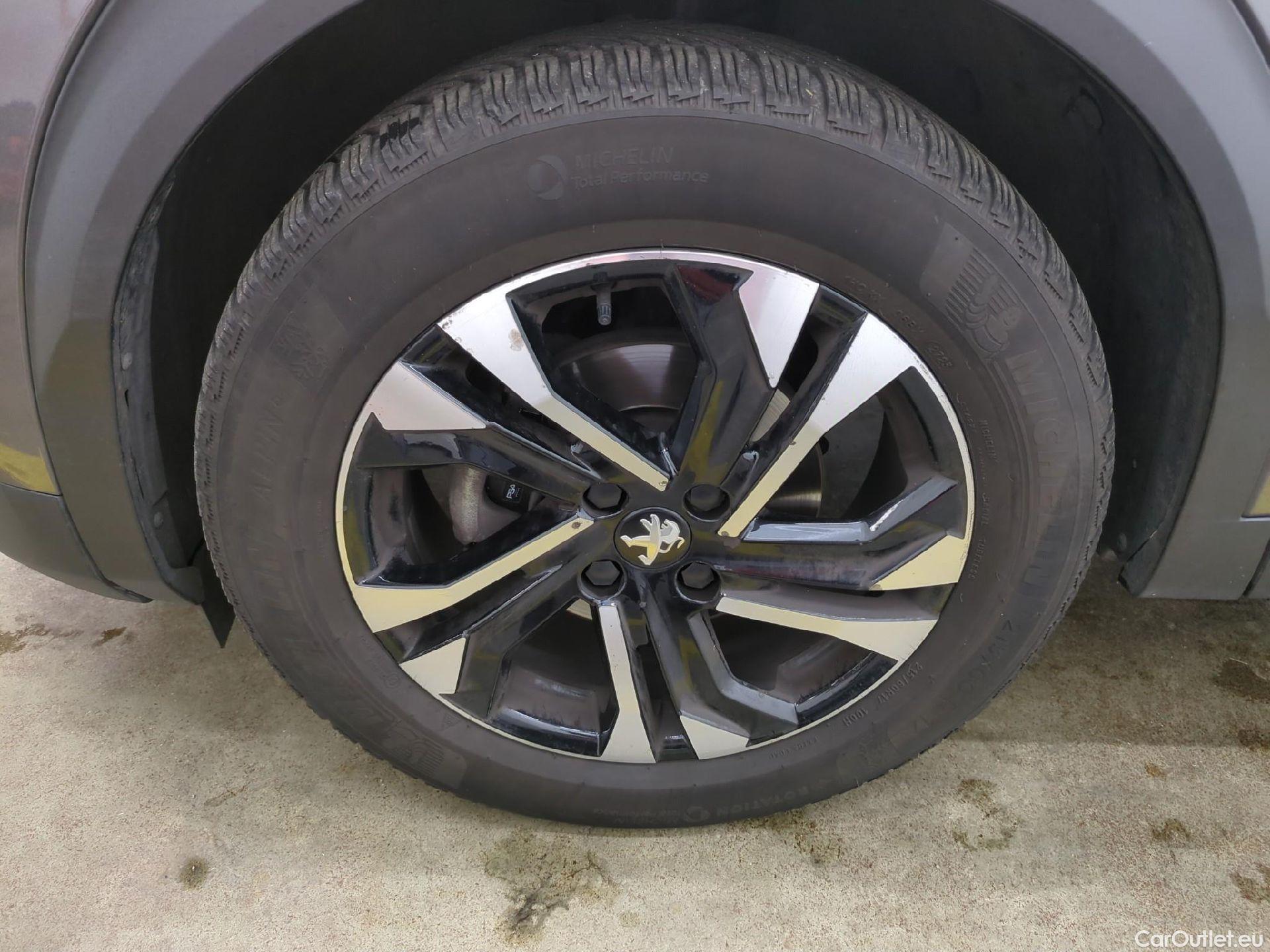  Peugeot  2008  Allure Business 1.5 HDi 110CV BVM6 E6d #1