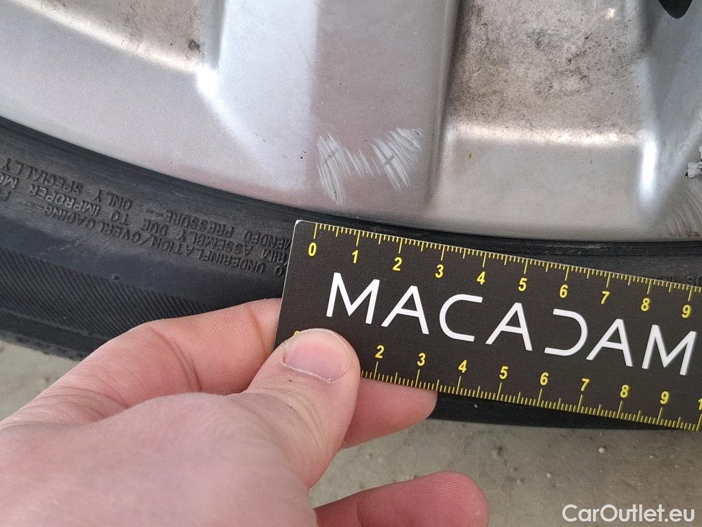  Lexus  NX LEXUS  / 2017 / 5P / SUV 2.5 300H Luxe 4WD AUTO #36