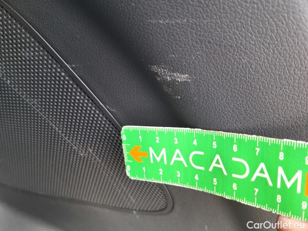  Hyundai  Konna HYUNDAI Kona / 2020 / 5P / SUV 1.6 HYBRID 141 EXECUTIVE HEV #26