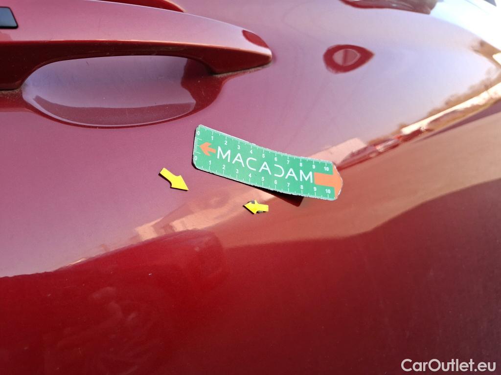  Hyundai  Konna HYUNDAI Kona / 2020 / 5P / SUV 1.6 HYBRID 141 EXECUTIVE HEV #32