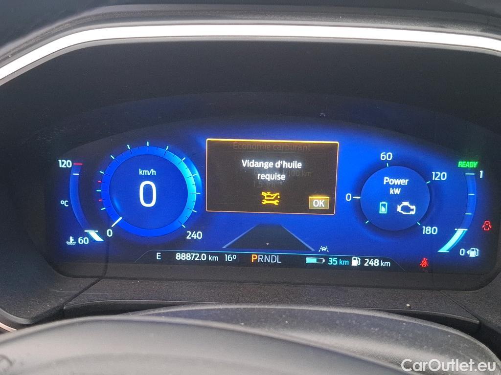  Ford  Kuga FORD  / 2019 / 5P / SUV 2.5 Dur 225 hybrid PHEV Pshift Titanium #43