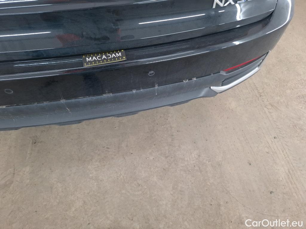  Lexus  NX LEXUS  / 2017 / 5P / SUV 2.5 300H Luxe 4WD AUTO #47