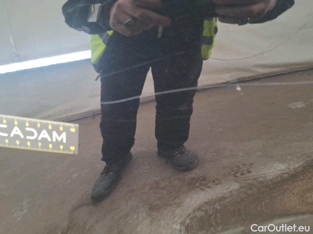  Ford  Kuga FORD  / 2019 / 5P / SUV 2.5 Dur 225 hybrid PHEV Pshift Titanium #25