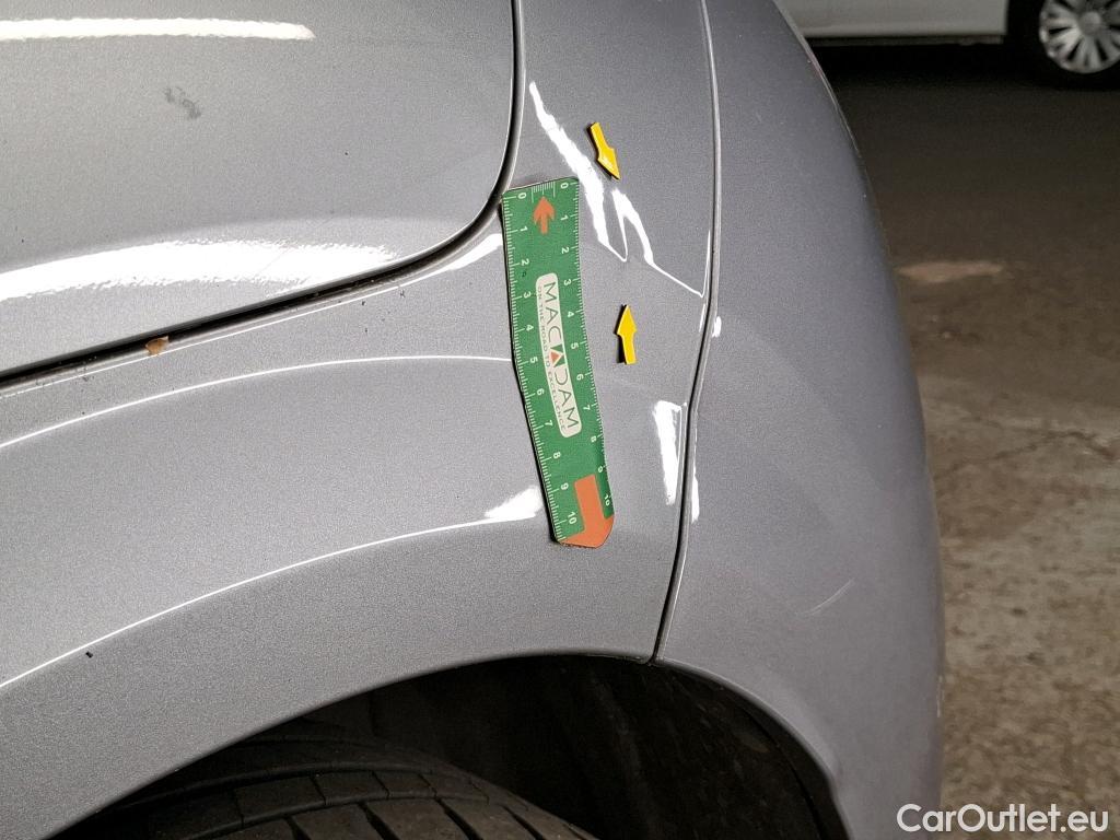  Peugeot  208  Active Pack 1.5 HDi 100CV BVM6 E6d #17