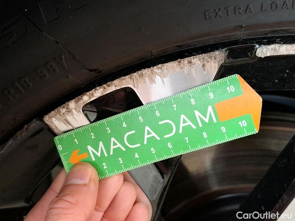  KIA  XCeed KIA  / 2022 / 5P / Crossover 1.6 GDI PHEV LOUNGE DCT6 #10