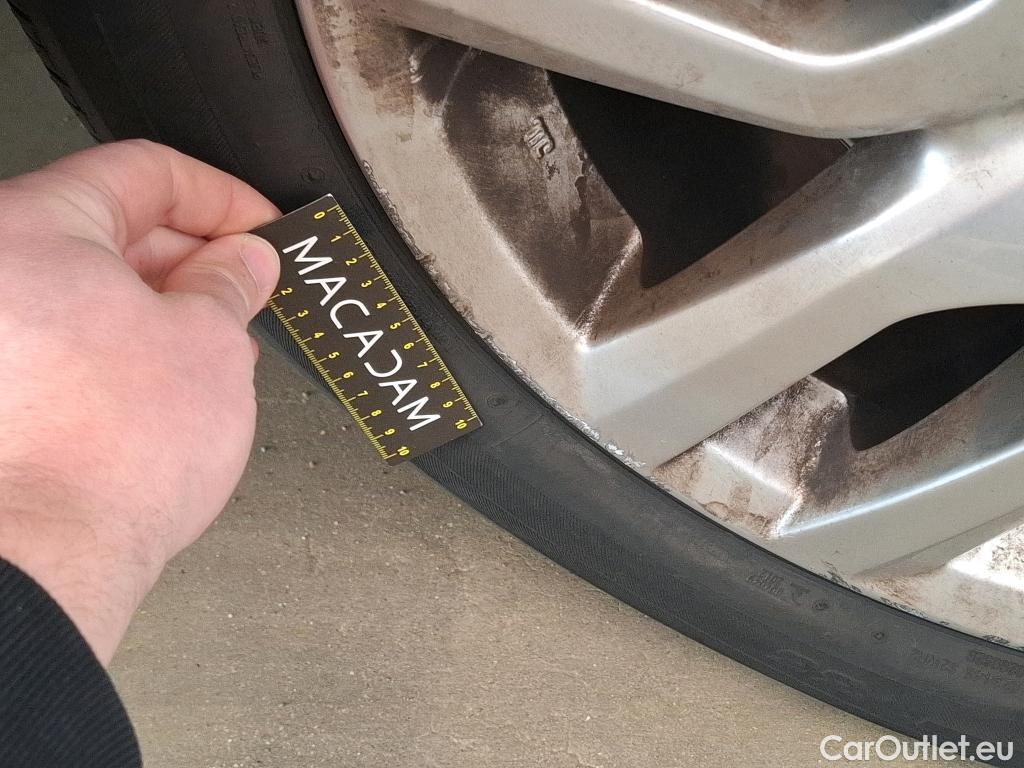  Lexus  NX LEXUS  / 2017 / 5P / SUV 2.5 300H Luxe 4WD AUTO #42