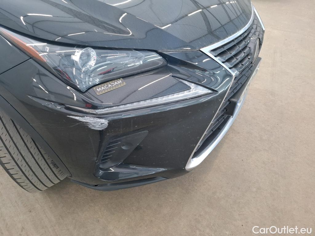  Lexus  NX LEXUS  / 2017 / 5P / SUV 2.5 300H Luxe 4WD AUTO #4