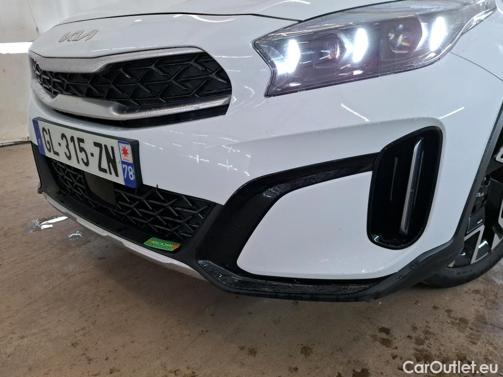  KIA  XCeed KIA  / 2022 / 5P / Crossover 1.6 GDI PHEV LOUNGE DCT6 #17