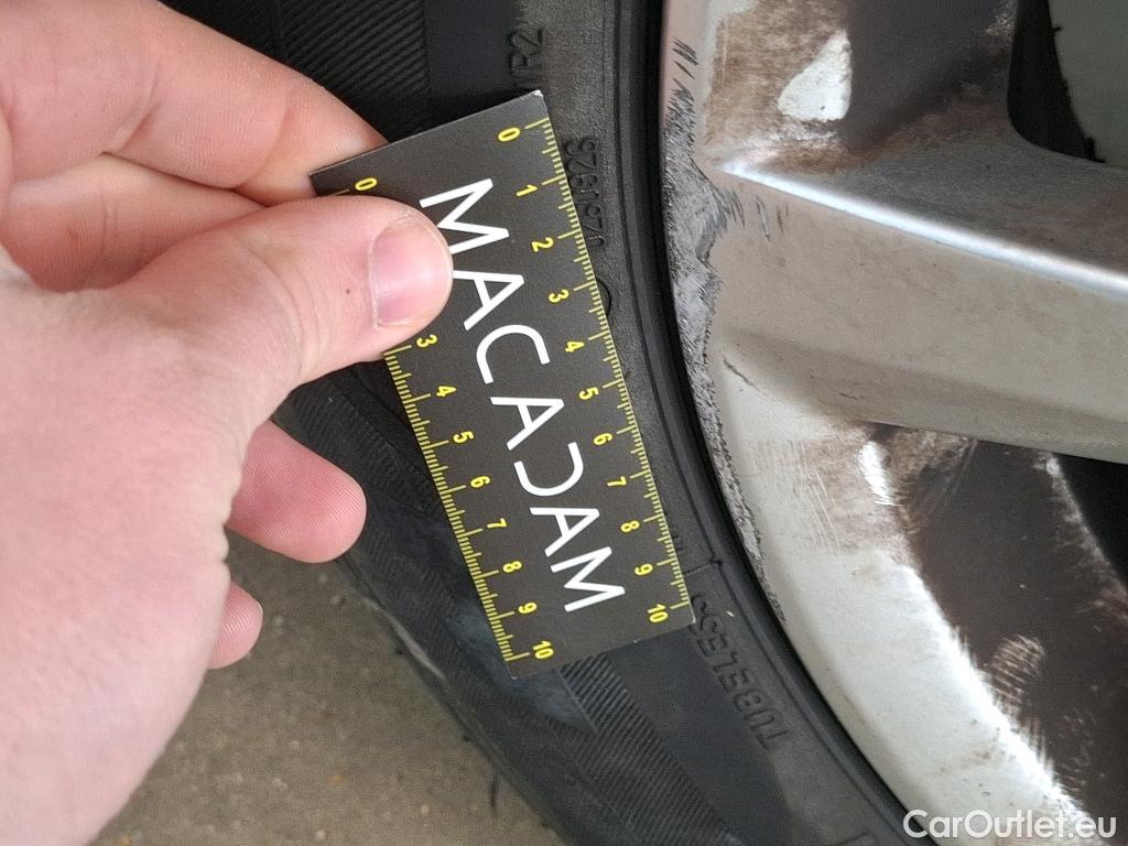  Lexus  NX LEXUS  / 2017 / 5P / SUV 2.5 300H Luxe 4WD AUTO #28