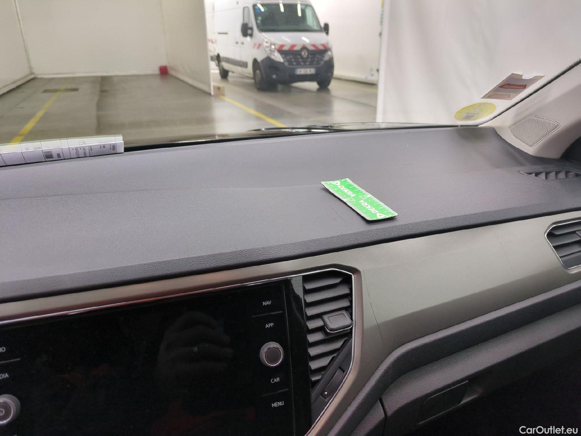  Volkswagen  T-ROC VOLKSWAGEN  / 2017 / 5P / SUV 2.0 TDI 150 LOUNGE BUSINESS DSG7 #6