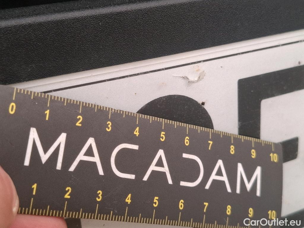  Ford  Kuga FORD  / 2019 / 5P / SUV 2.5 Dur 225 hybrid PHEV Pshift Titanium #40