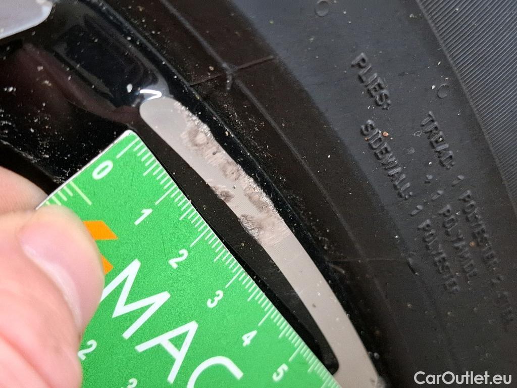  KIA  XCeed KIA  / 2022 / 5P / Crossover 1.6 GDI PHEV LOUNGE DCT6 #8