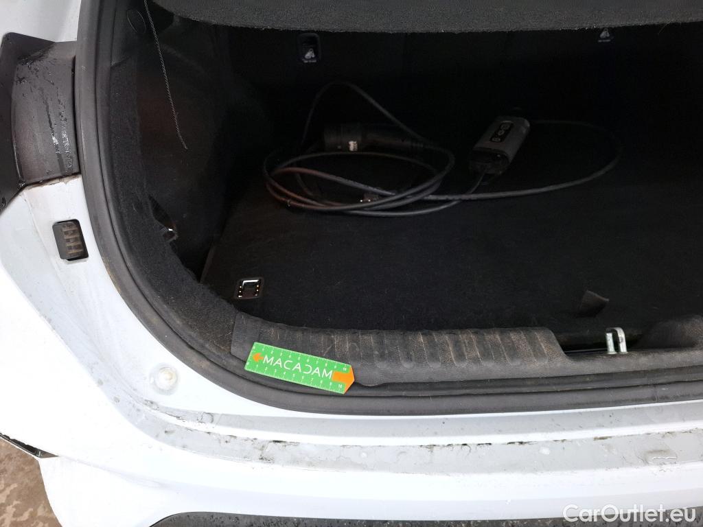  KIA  XCeed KIA  / 2022 / 5P / Crossover 1.6 GDI PHEV LOUNGE DCT6 #1