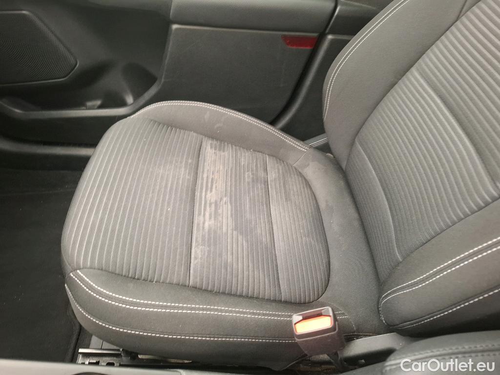  Ford  Kuga FORD  / 2019 / 5P / SUV 2.5 Dur 225 hybrid PHEV Pshift Titanium #30