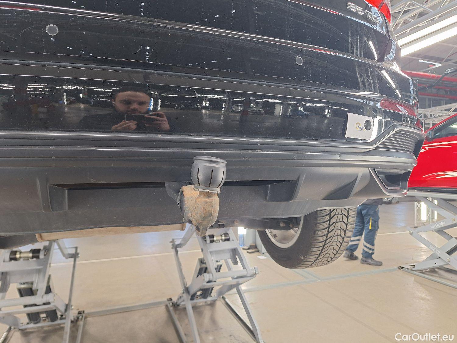  Audi  Q3 Audi,  '18, Audi  35 TDI S tronic S line Business Edition 5d #17