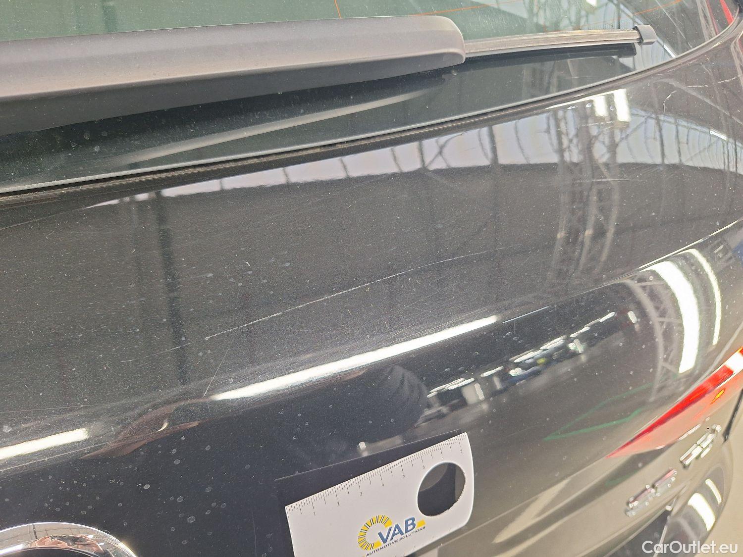  Audi  Q3 Audi,  '18, Audi  35 TDI S tronic S line Business Edition 5d #37