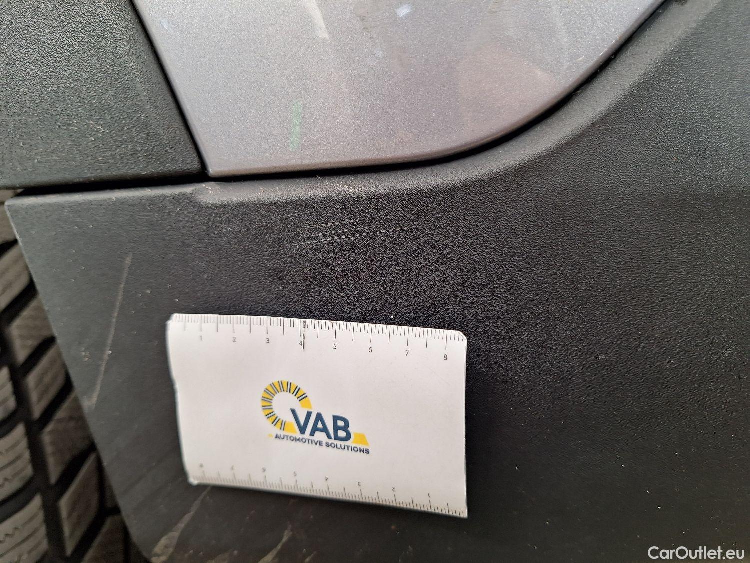  Opel   Grandland X Opel, '17, Opel 1.5 Turbo D D S/S AT8 Edition 5d #26