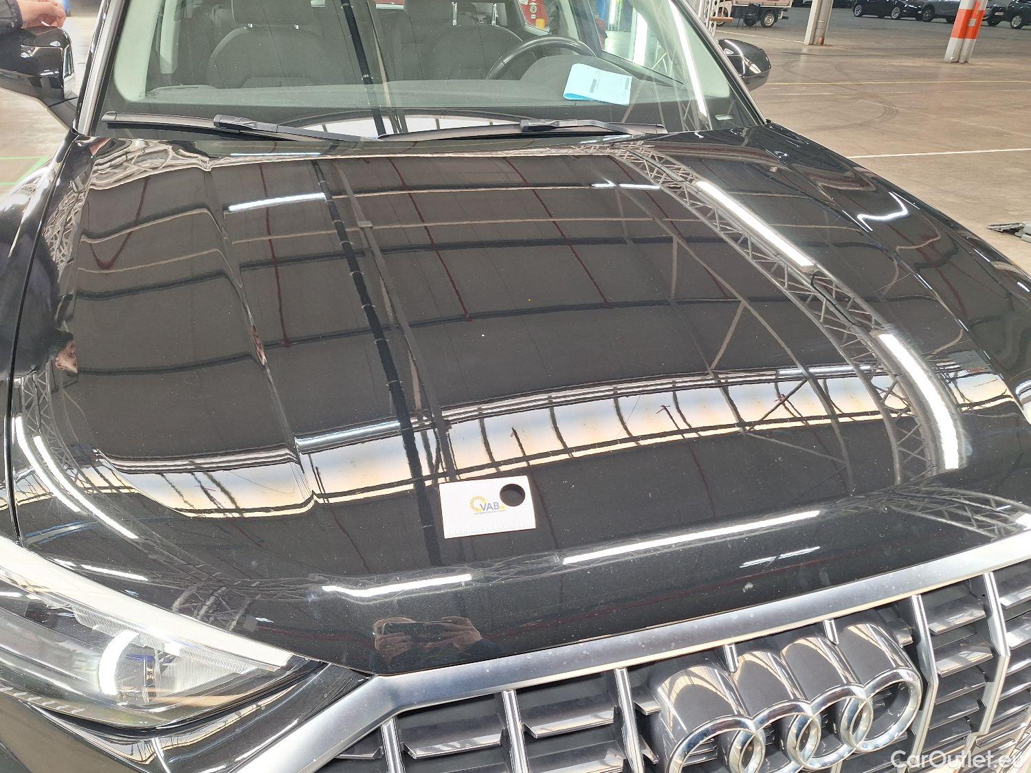  Audi  Q3 Audi,  '18, Audi  35 TDI S tronic S line Business Edition 5d #47