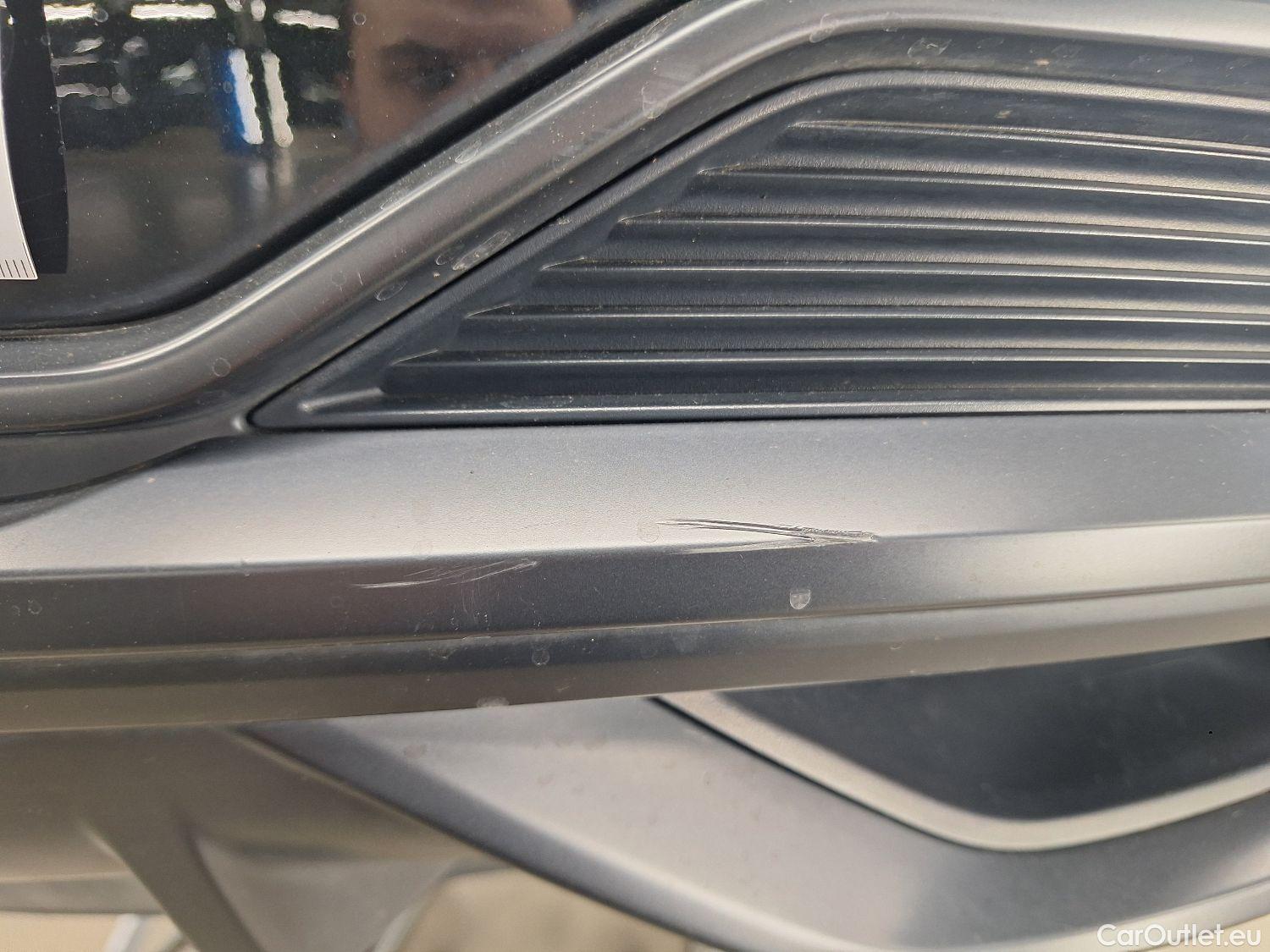  Audi  Q3 Audi,  '18, Audi  35 TDI S tronic S line Business Edition 5d #19