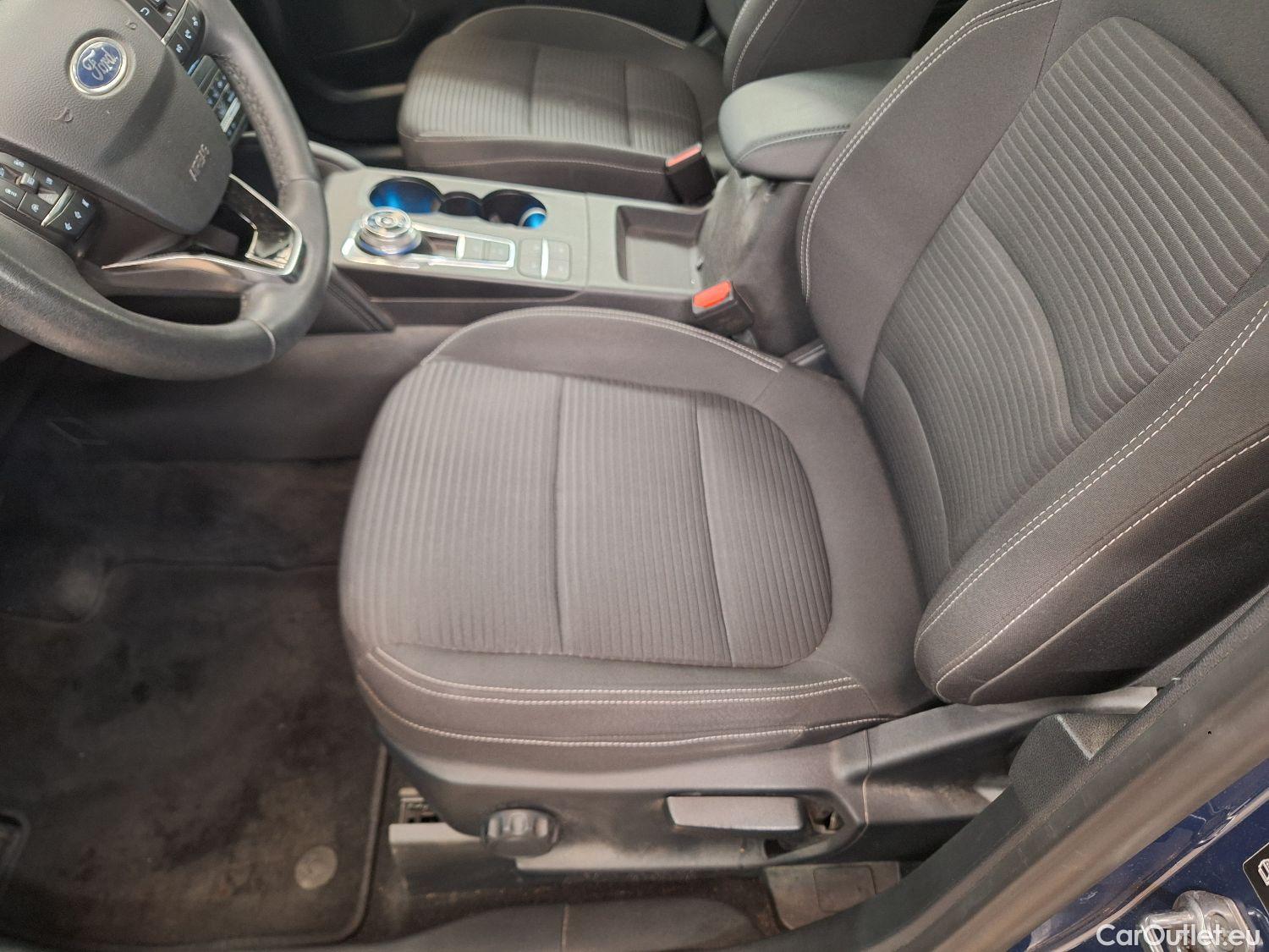  Ford  Kuga Ford,  '19, Ford  2.5i PHEV Aut. 165kW Titanium 5d #69