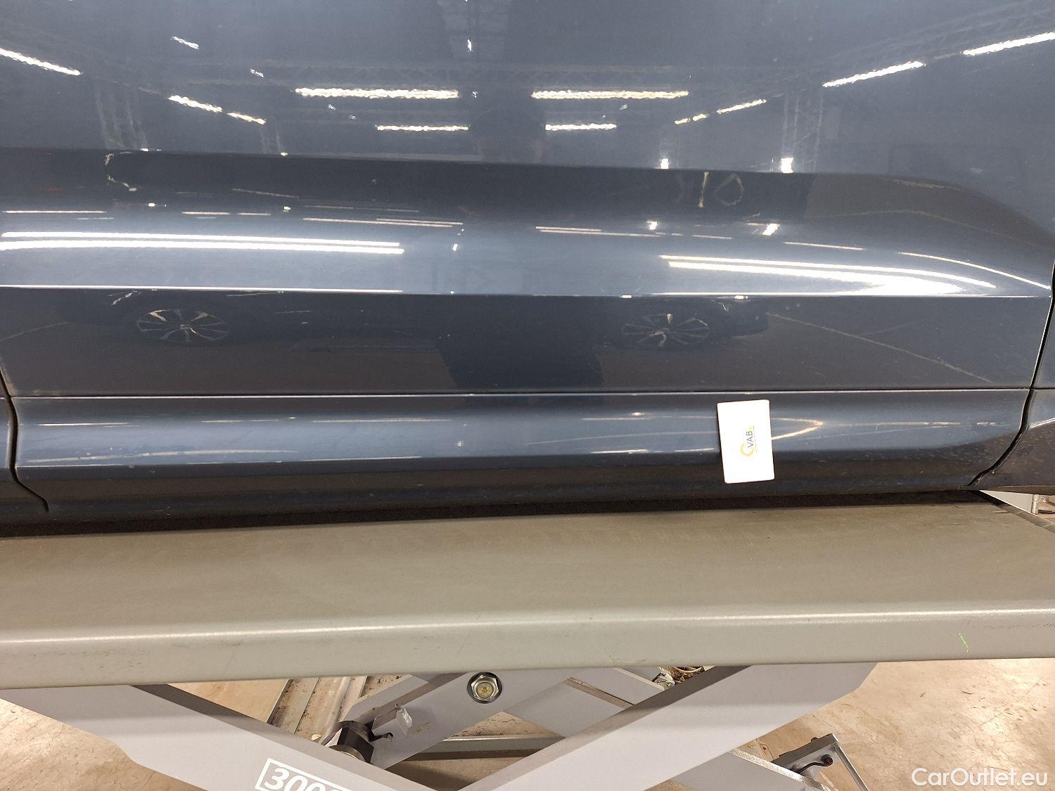  Volvo  XC60 Volvo,  '17, Volvo  D4 120kW Geartronic Momentum Pro 5d #5